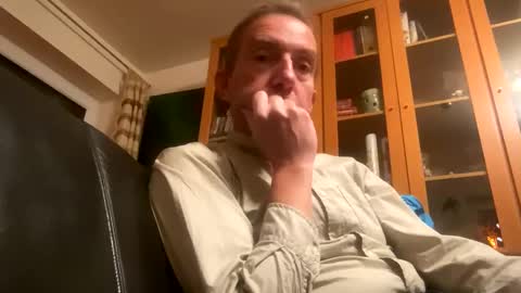 Snapshot of nico181969 chatting on January 4, 2025, 4:32 pm Nico online show from January 4, 2025, 4:32 pm