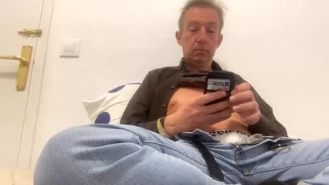 Snapshot of nico181969 chatting on March 5, 2025, 1:52 am Nico online show from March 5, 2025, 1:52 am