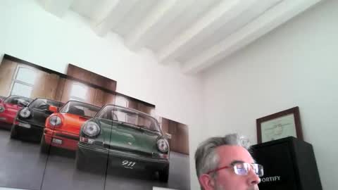 Snapshot of nico4funfrench chatting on April 16, 2026, 7:31 am Nico online show from April 16, 2026, 7:31 am