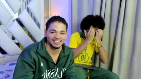 nico_blaze7 online show from November 14, 2025, 1:21 pm