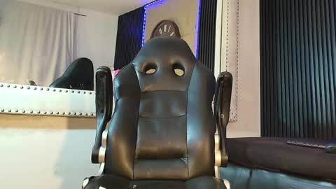 nico_monroet online show from May 22, 2026, 10:48 pm