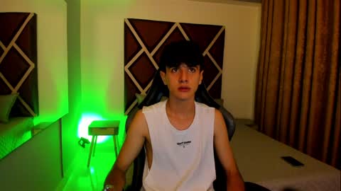 Snapshot of nico_split chatting on May 23, 2026, 7:51 pm Nico online show from May 23, 2026, 7:51 pm