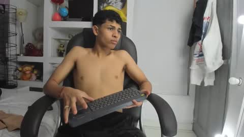 Snapshot of nico_viper_ chatting on March 21, 2026, 7:28 pm NICO online show from March 21, 2026, 7:28 pm