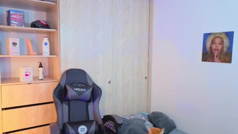 Nicolas online show from September 8, 2025, 8:30 pm