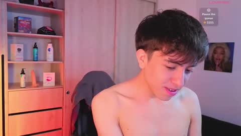 Nicolas online show from September 12, 2025, 8:42 pm