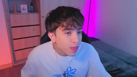 Nicolas online show from October 10, 2025, 8:08 pm