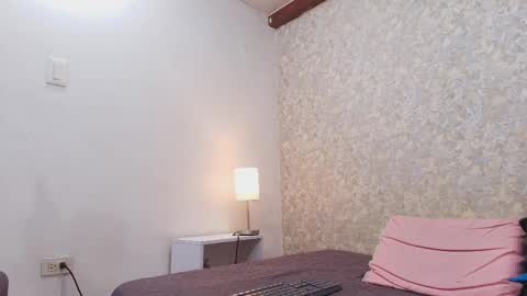 Nicol online show from September 13, 2025, 7:13 pm