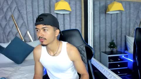 Nicolai online show from January 7, 2026, 2:41 pm