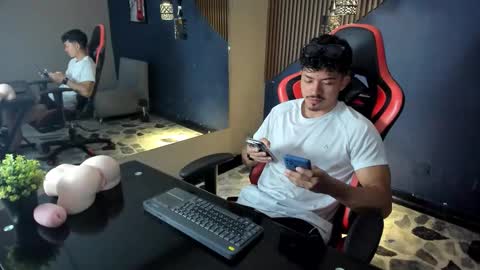 Nicolai online show from February 26, 2026, 7:24 pm