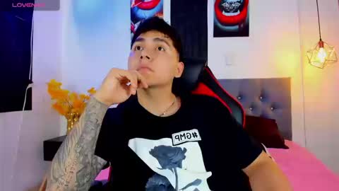 nicolas_james_sc online show from September 23, 2025, 2:53 pm