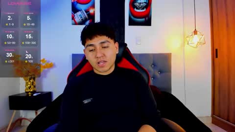 nicolas_james_sc online show from November 13, 2025, 2:05 pm