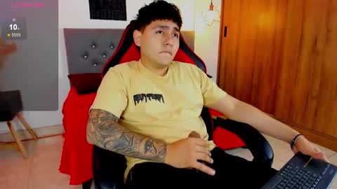 nicolas_james_sc online show from December 22, 2025, 1:52 pm