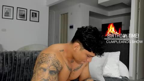 nicolas_montoya online show from January 16, 2026, 4:16 am