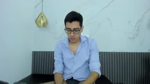 nicolasfine online show from January 15, 2026, 11:59 am