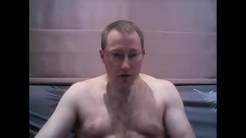 nicolaslapin87 online show from March 31, 2026, 7:03 pm