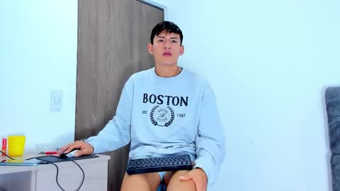 Snapshot of nicolastorres__ chatting on November 2, 2025, 8:44 pm nicolastorres__ online show from November 2, 2025, 8:44 pm