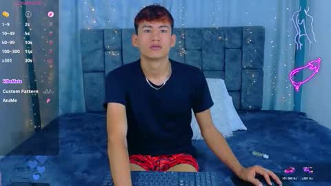 nicolastorres__ online show from April 14, 2026, 5:02 am