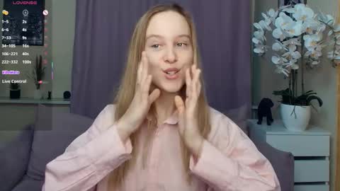 Nicoletta online show from March 16, 2026, 6:34 pm