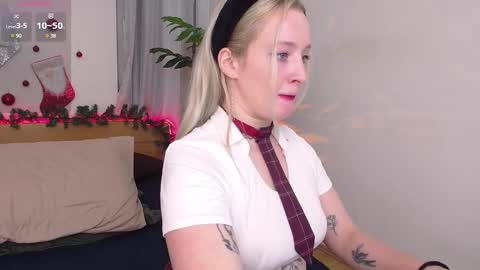 Nicole online show from January 4, 2025, 6:30 pm