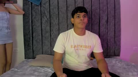 Snapshot of nicole_and_thiago chatting on March 10, 2025, 8:56 pm nicole_and_thiago online show from March 10, 2025, 8:56 pm