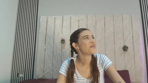Snapshot of nicole_and_thiago chatting on October 8, 2025, 9:45 pm nicole_and_thiago online show from October 8, 2025, 9:45 pm