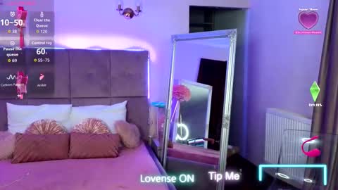 Snapshot of nicole_bond chatting on October 11, 2025, 2:22 am NicoleBond online show from October 11, 2025, 2:22 am