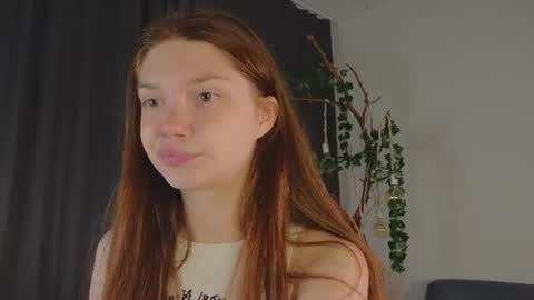 Nicole online show from July 3, 2026, 9:54 pm