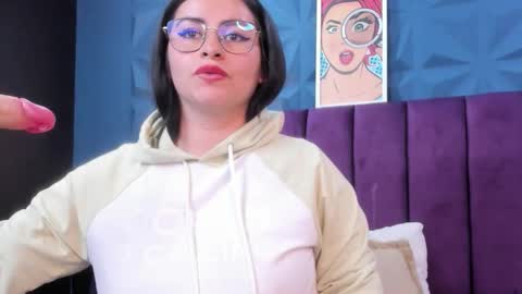 Nicole online show from May 16, 2026, 12:29 am