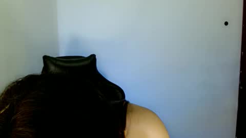 nicole_kiss01 online show from October 25, 2025, 8:22 am