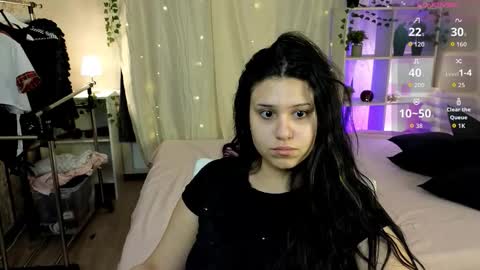 My name is Nicole. I m completely new here online show from November 2, 2025, 10:50 am