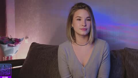 Nicole online show from December 2, 2024, 9:45 am