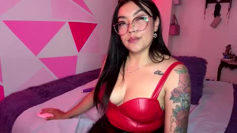 Nicole online show from January 8, 2026, 5:43 am