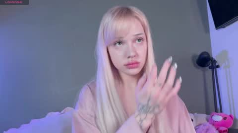 Mary online show from April 10, 2026, 10:53 am