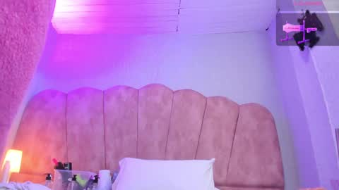 Nicole online show from February 9, 2025, 6:33 am