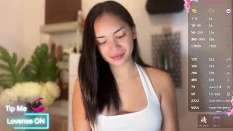 NICOLE online show from December 15, 2025, 5:39 pm