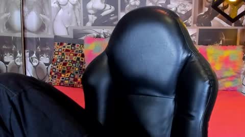 N i c o l e  online show from January 30, 2025, 2:47 pm