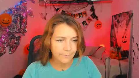 nicolehits online show from October 29, 2025, 5:42 am