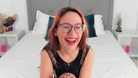 nicoleirisxxx online show from January 27, 2025, 12:48 pm