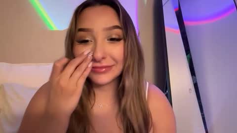 nicolelovesyou444 online show from February 22, 2026, 3:54 pm