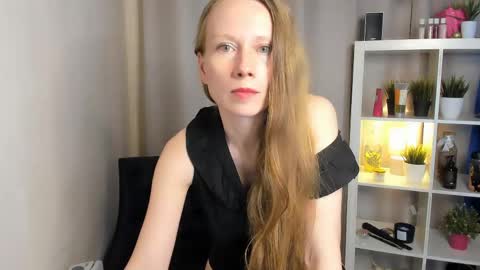 Nicole online show from May 13, 2026, 12:46 pm