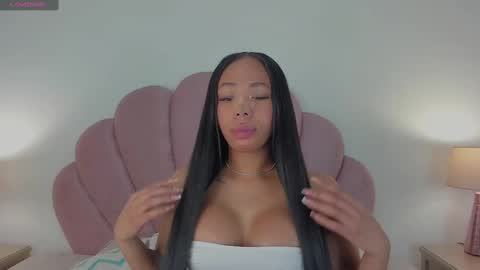 NICOLE online show from September 20, 2025, 12:28 pm