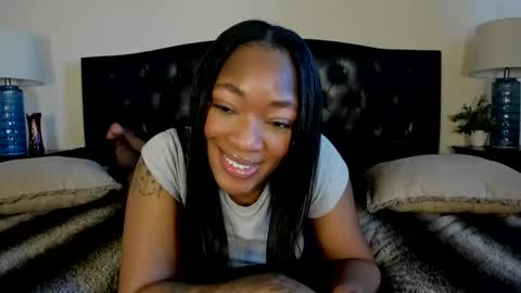 Snapshot of nicolesolace chatting on March 3, 2026, 10:15 pm Nicole online show from March 3, 2026, 10:15 pm