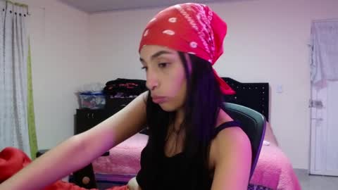 Snapshot of nicoletta_c66 chatting on December 18, 2025, 11:33 pm Nicole online show from December 18, 2025, 11:33 pm