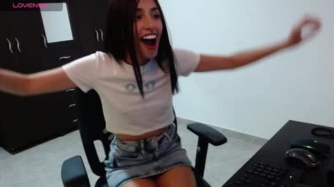 Snapshot of nicoletta_c66 chatting on March 14, 2026, 11:21 pm Nicole online show from March 14, 2026, 11:21 pm