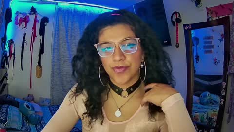 Nicoll Williams online show from February 3, 2025, 5:29 am
