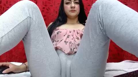 NICOLLE online show from December 20, 2025, 9:33 pm