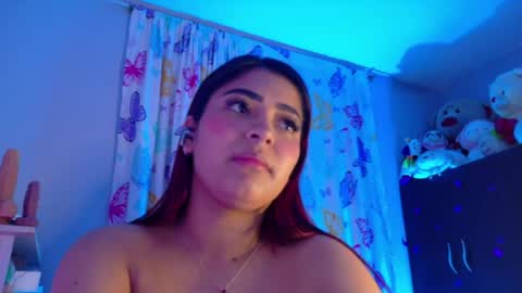 Snapshot of nicolletaylorq chatting on July 7, 2026, 7:23 am Nicolle Miley online show from July 7, 2026, 7:23 am