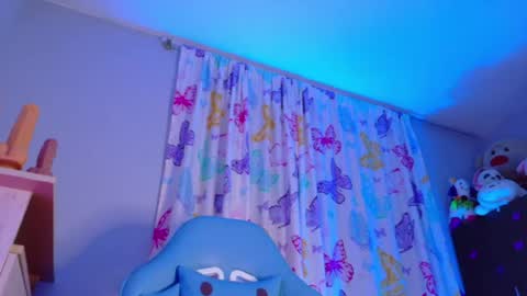 Snapshot of nicolletaylorq chatting on July 15, 2026, 12:27 am Nicolle Miley online show from July 15, 2026, 12:27 am