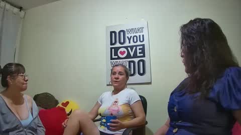 nicoltatiana_ online show from September 23, 2025, 12:02 am
