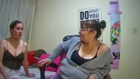 nicoltatiana_ online show from October 23, 2025, 12:21 am